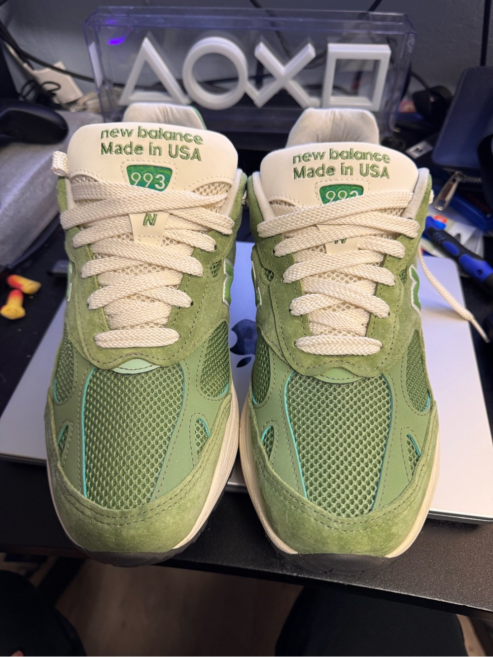 New balance 993 chive size 11 new with box